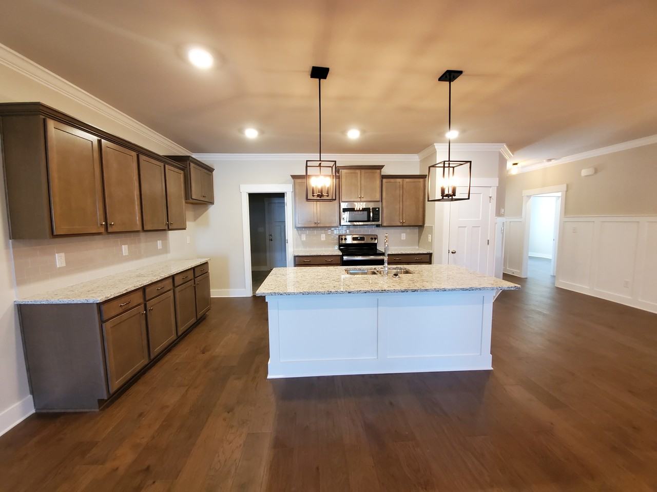 115 Harvester Dr - Photo 6 of 25
