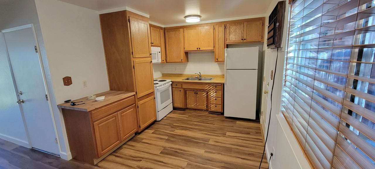 2881 Acacia Way #2 - Photo 4 of 12
