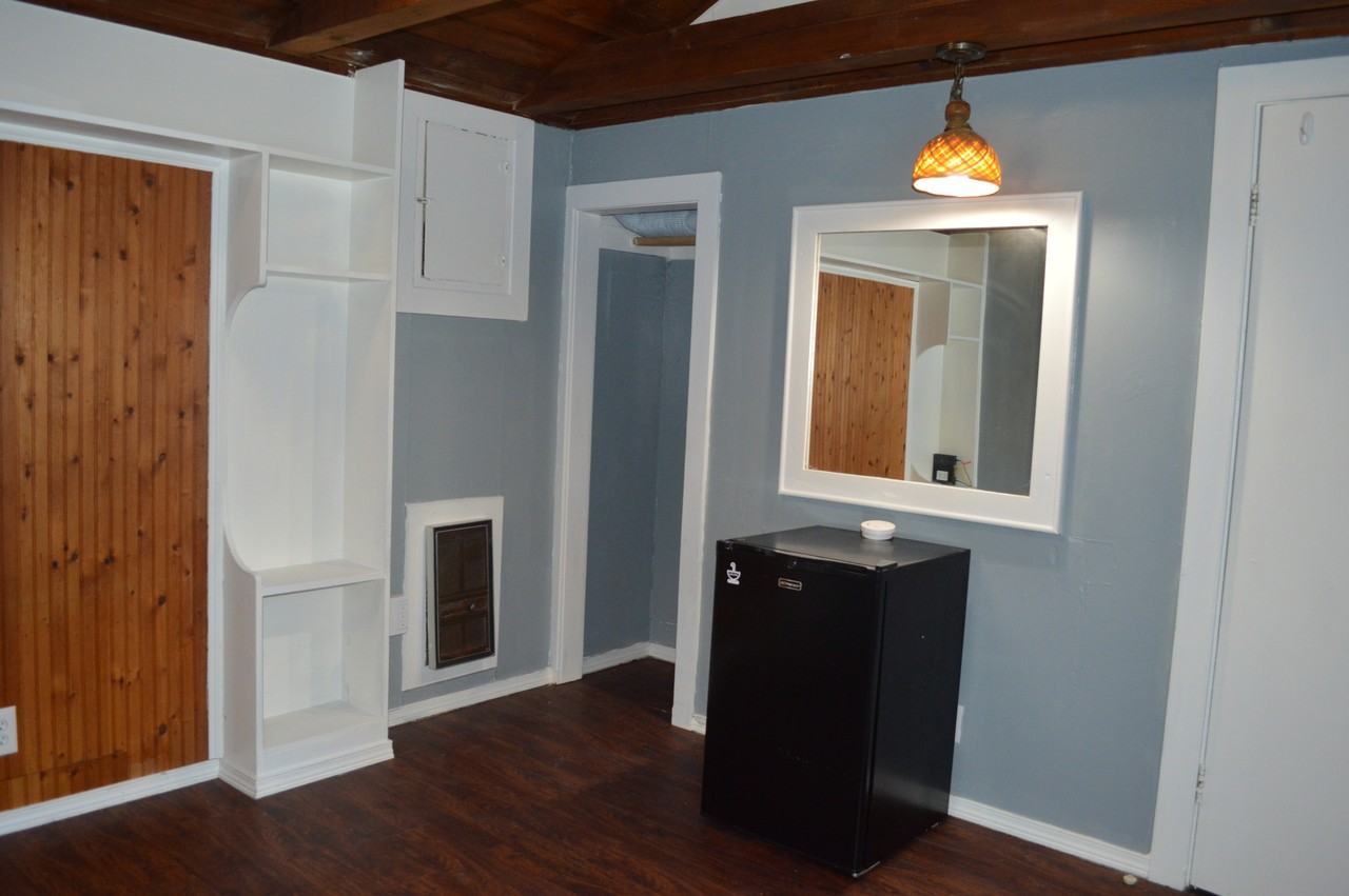 430 S Holladay, Seaside, Or 97138, #2 - Photo 2 of 11