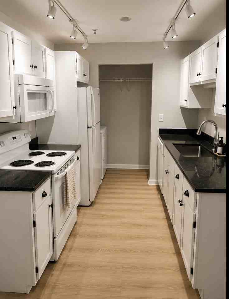 219 Hildred Dr - Photo 2 of 15