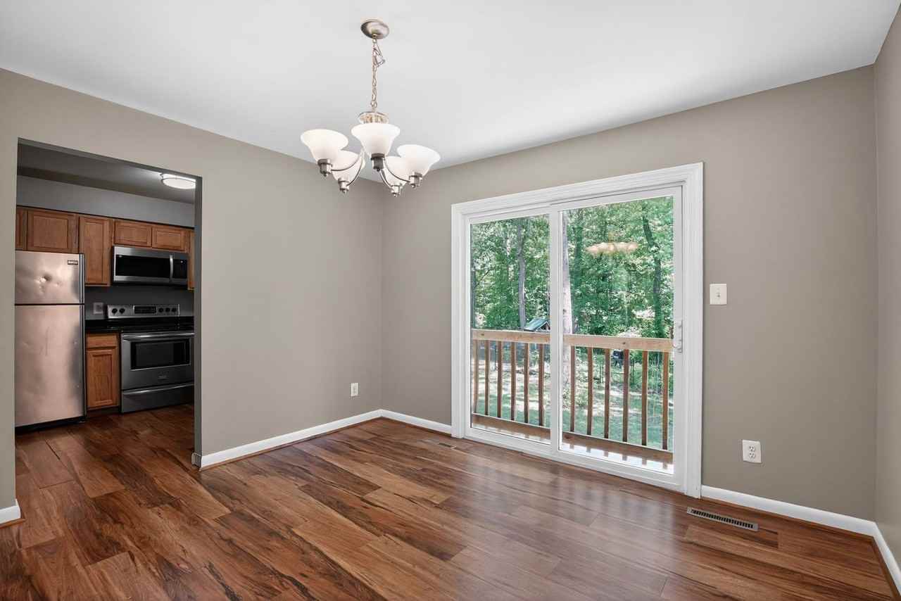 46483 Rosewood Dr - Photo 2 of 15