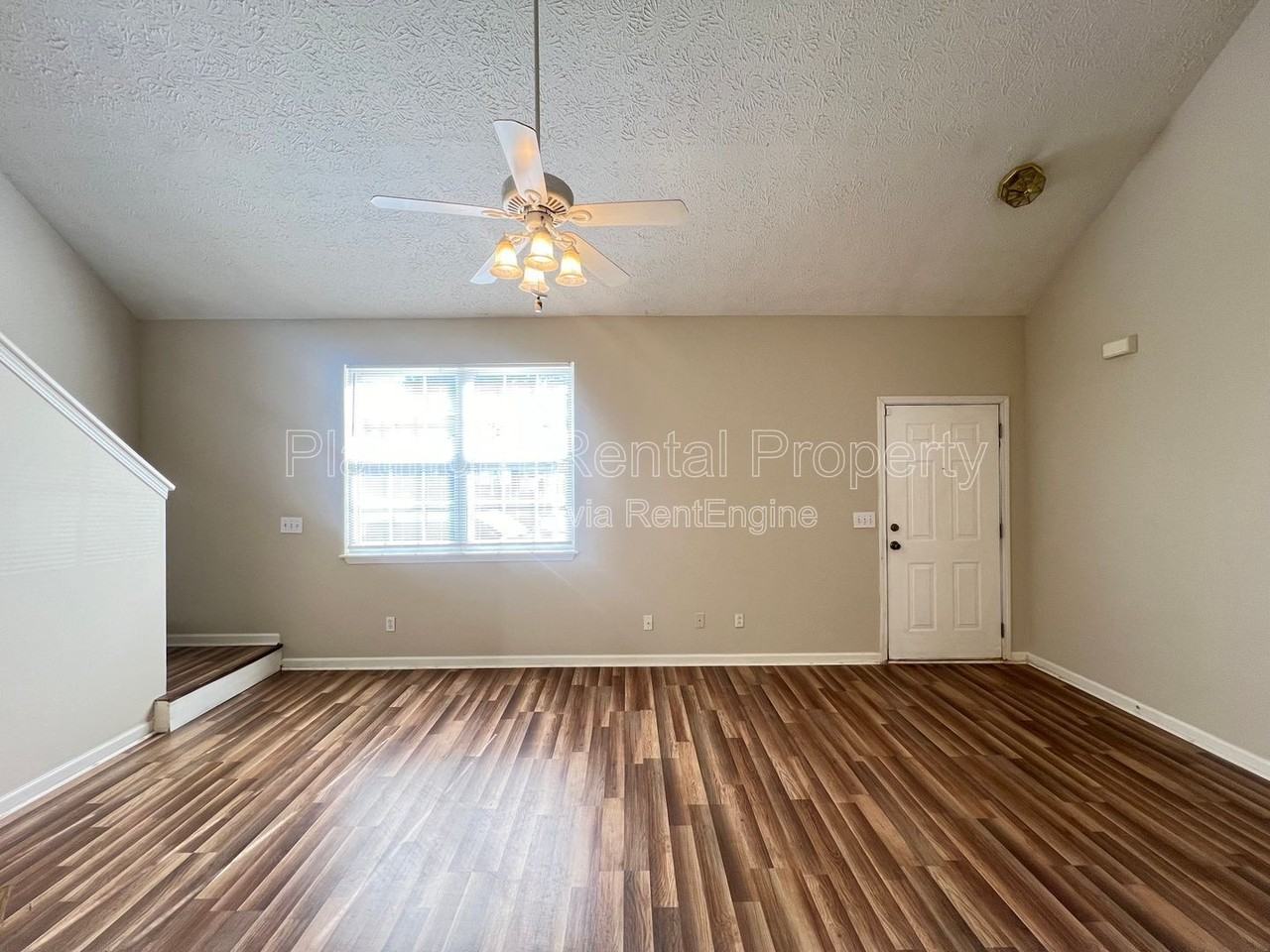 231 Oak Grove Way - Photo 3 of 19