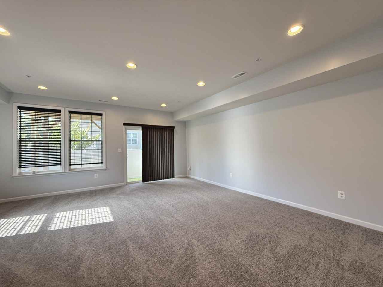4721 Six Forks Dr - Photo 4 of 23