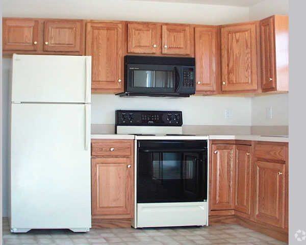 1835 Bradfield Dr - Photo 3 of 17
