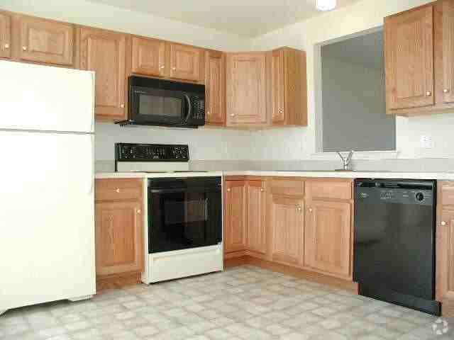 1835 Bradfield Dr - Photo 4 of 17