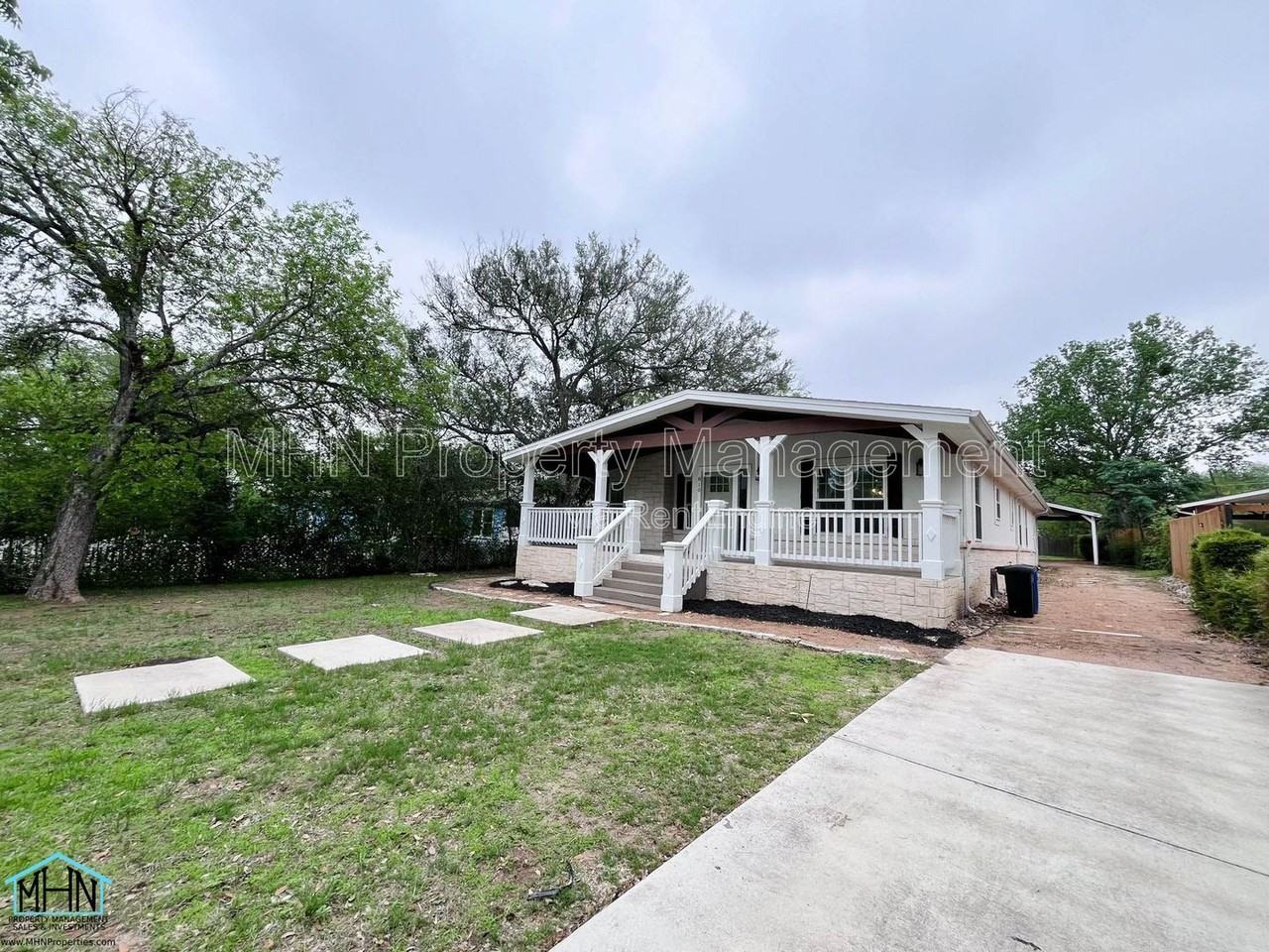 810 Elizabeth Rd - Photo 2 of 32