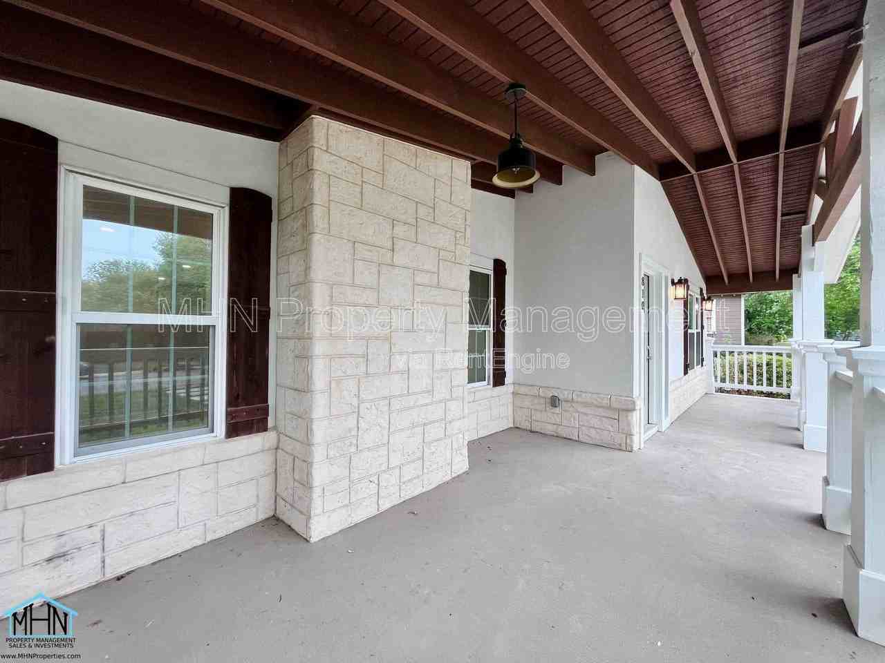 810 Elizabeth Rd - Photo 4 of 32