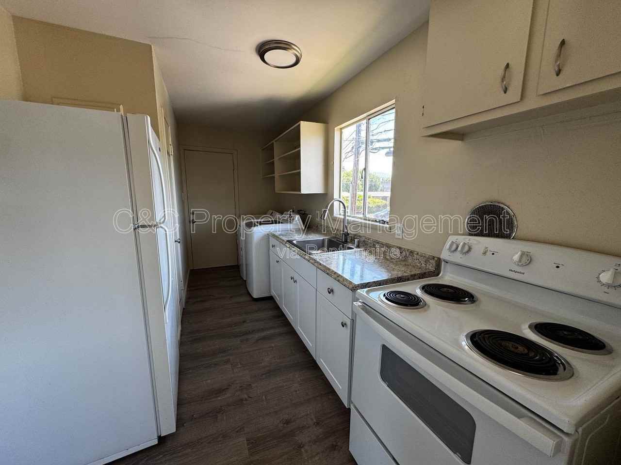 2780 Argyll Ave #B - Photo 2 of 5