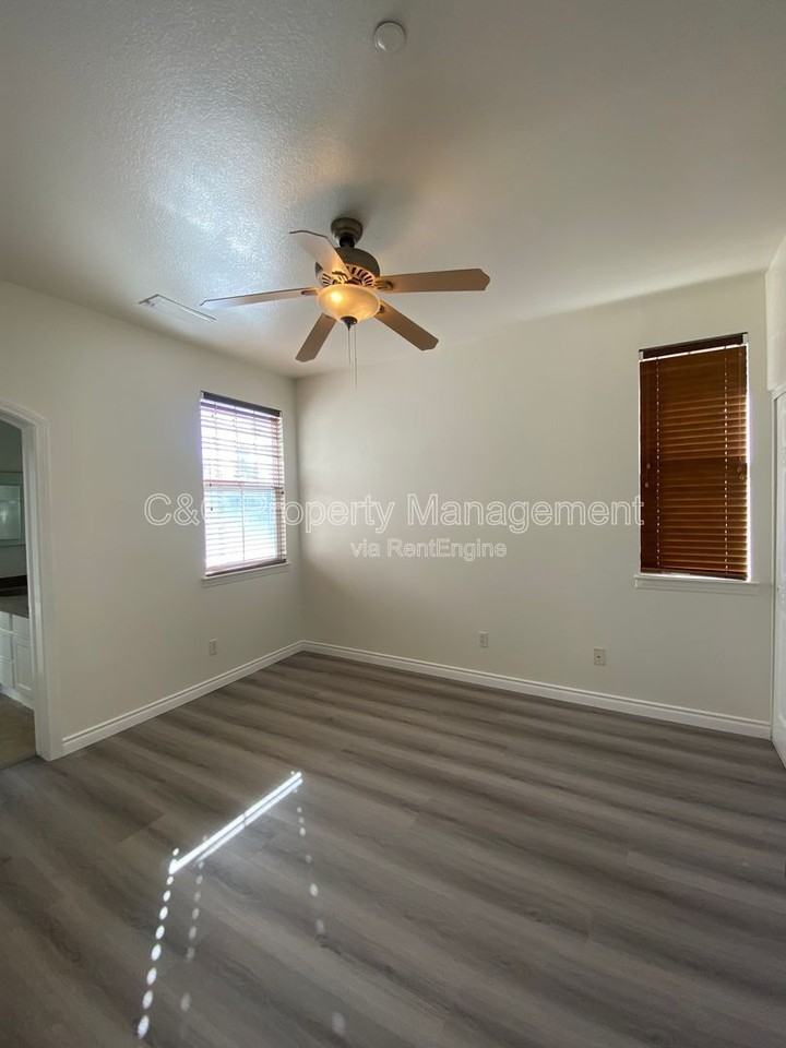 24724 Ambervalley Ave #1 - Photo 5 of 13