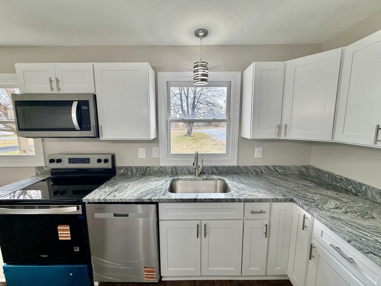 28 Amandas Way - Photo 4 of 19