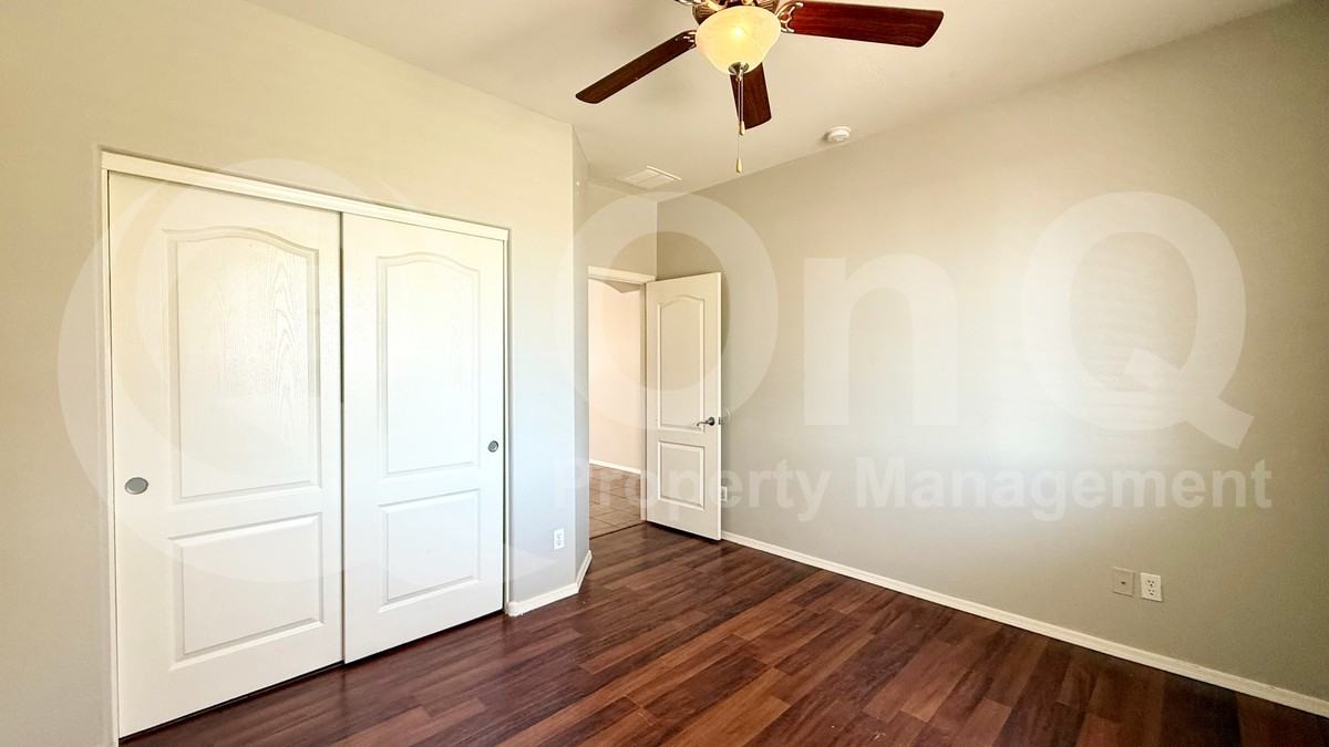 27297 N 172nd Ln - Photo 7 of 38