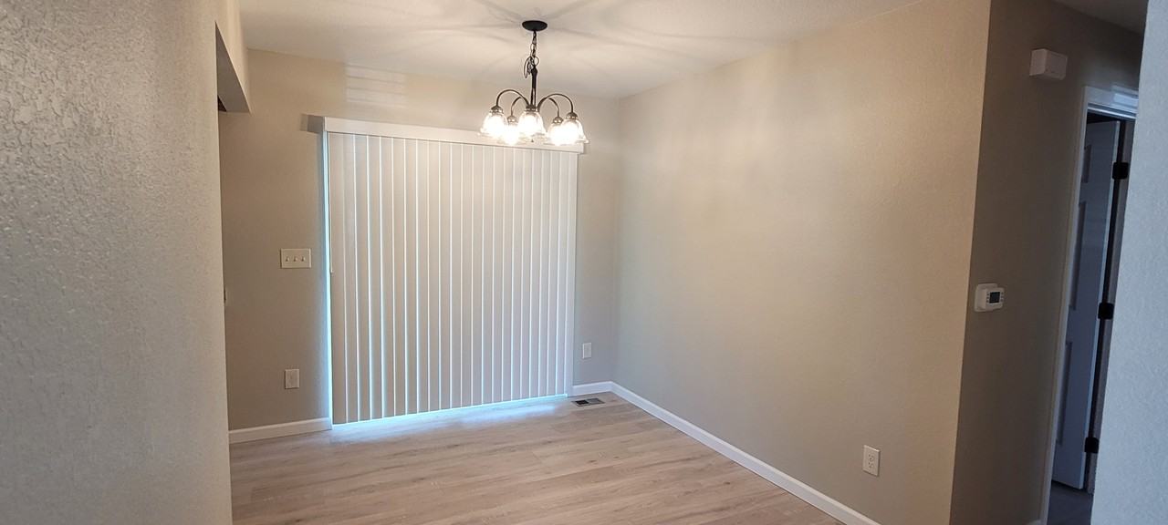 403 28th Avenue Ct - Photo 5 of 20