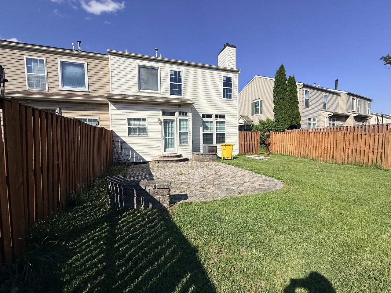 235 Eisenhower Ct - Photo 4 of 5