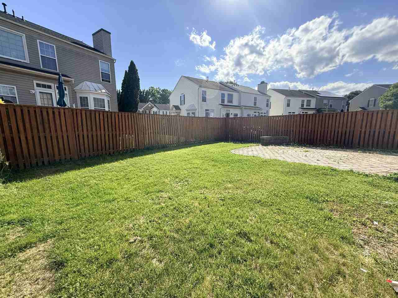 235 Eisenhower Ct - Photo 5 of 5