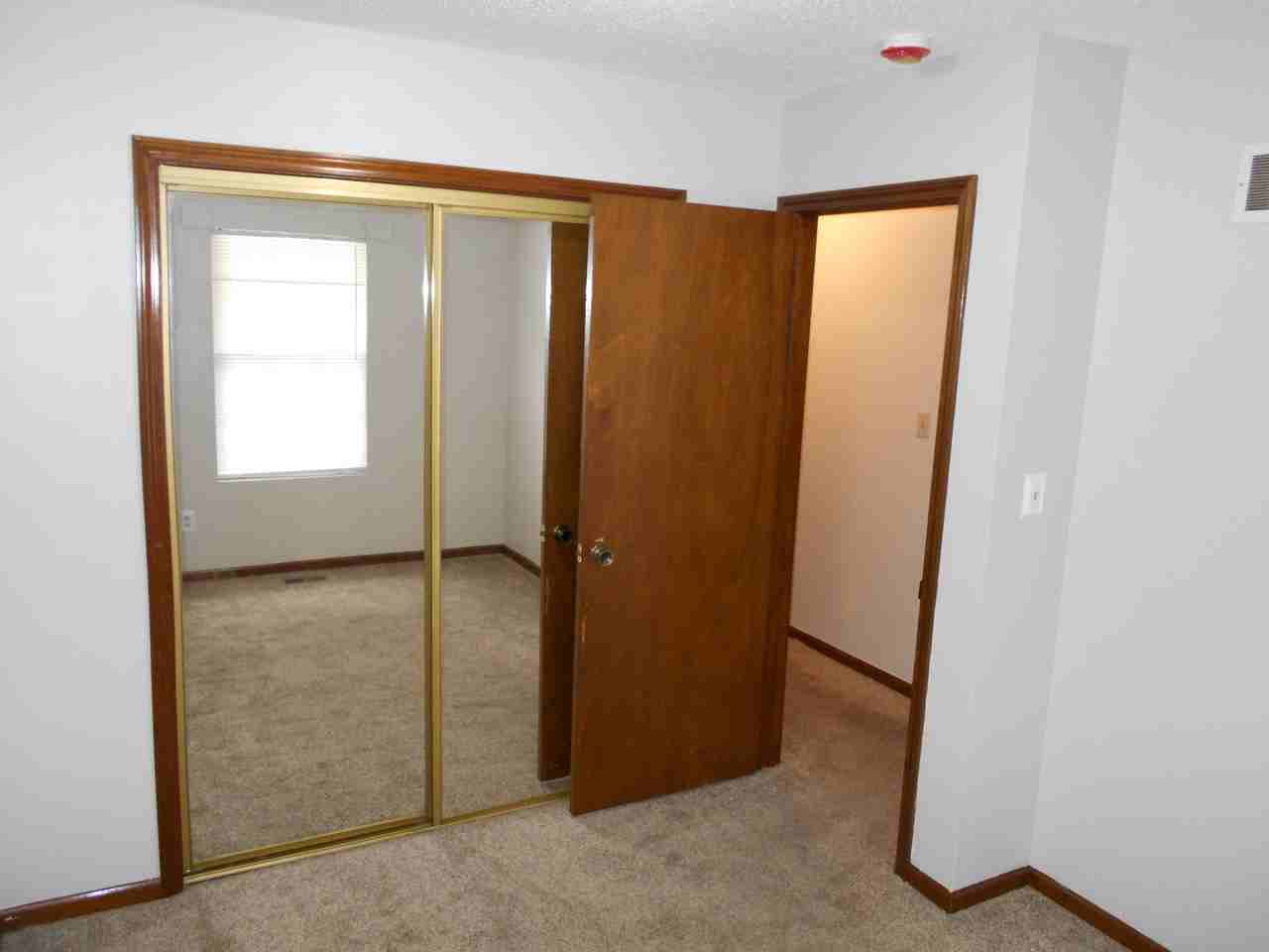 1021 N Kiger Rd - Photo 2 of 13