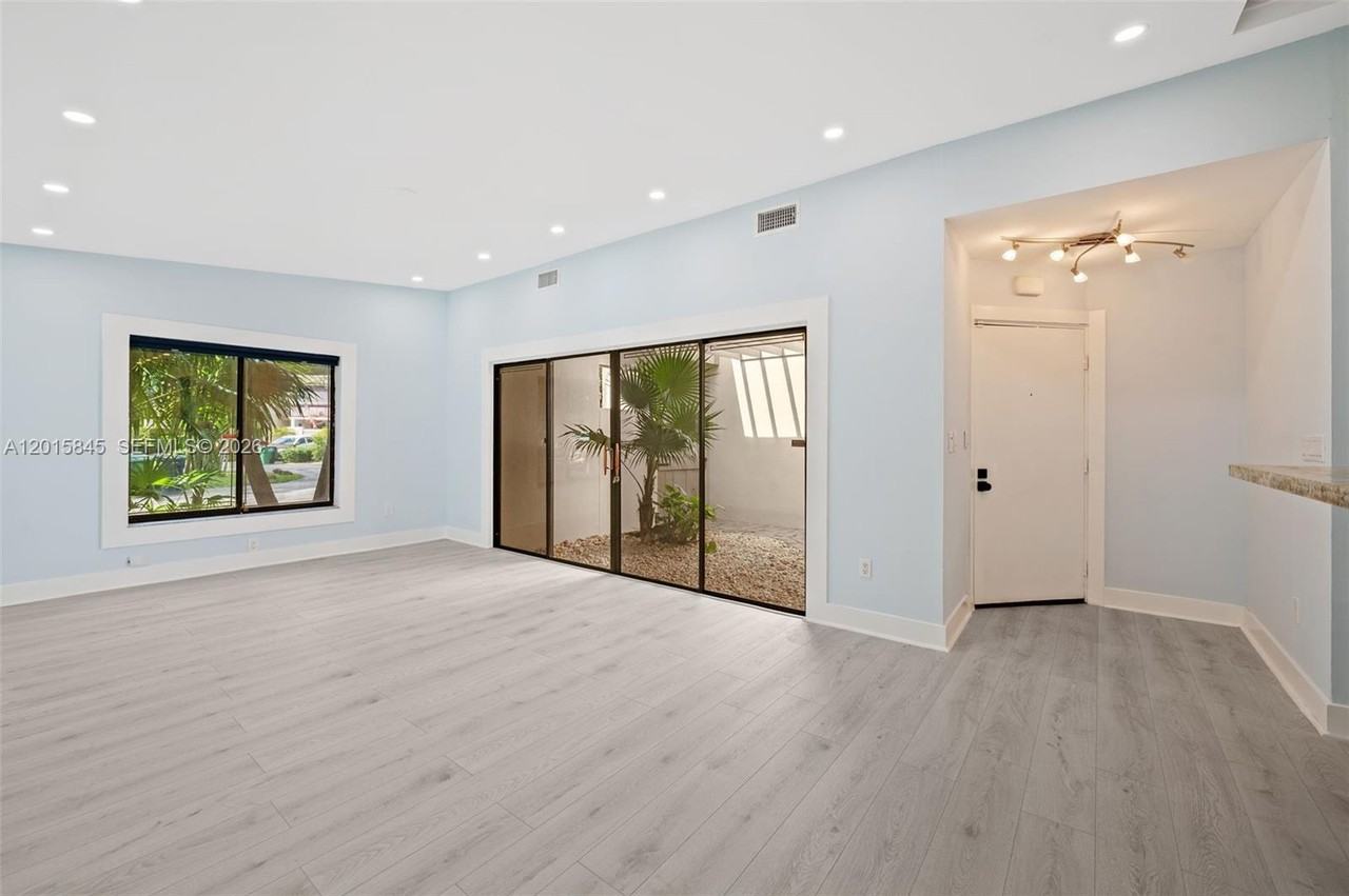 7366 Sw 105th Pl #7366 - Photo 3 of 24