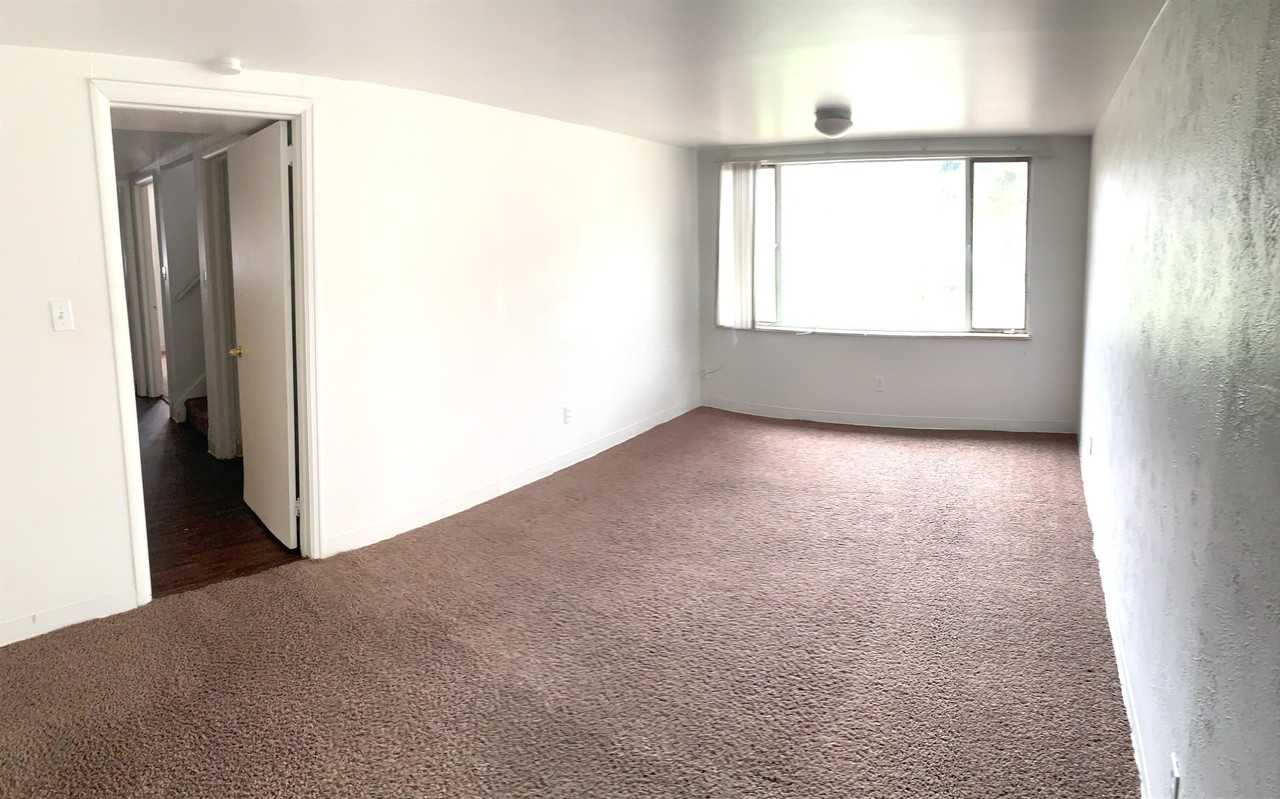 212 N Ford St - Photo 7 of 17