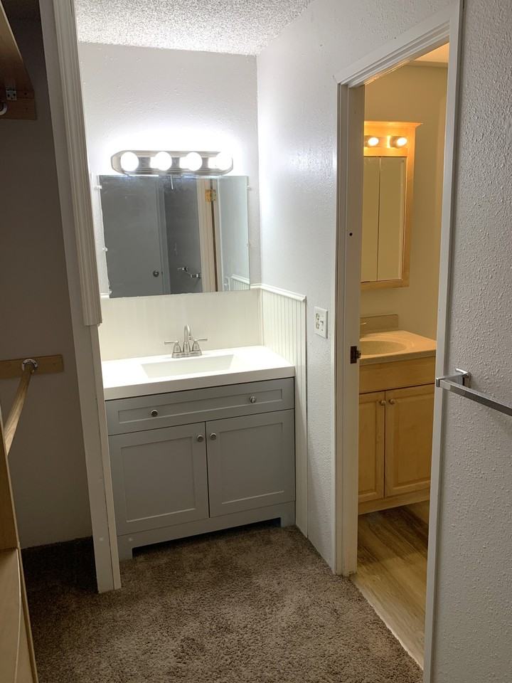 1350 Golden Cir - Photo 6 of 13