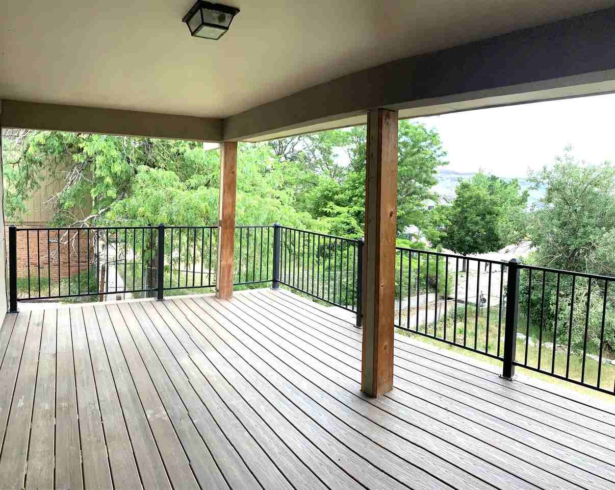 1844 Mt Zion Dr - Photo 3 of 18