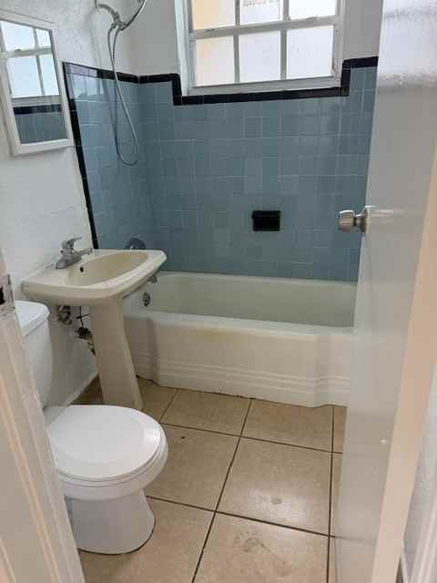 1365 Nw 115th St #NA - Photo 5 of 17