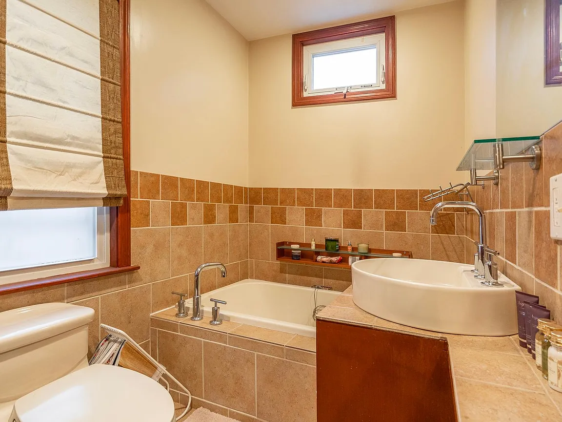 236 Concord Ave #2 - Photo 4 of 13