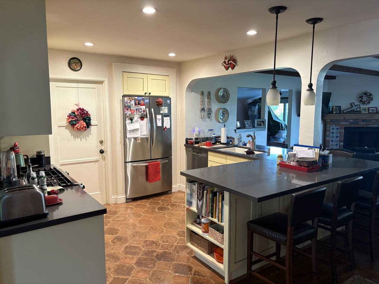 160 G St #NA - Photo 3 of 12