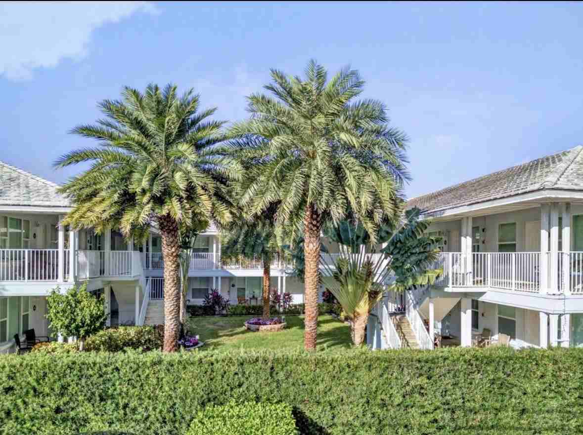 1820 S Ocean Blvd - Photo 5 of 16