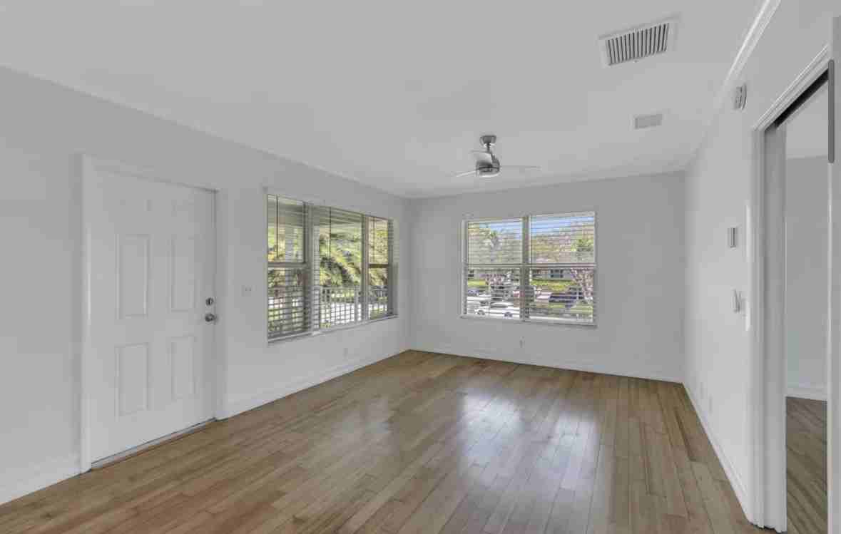 1820 S Ocean Blvd - Photo 7 of 16