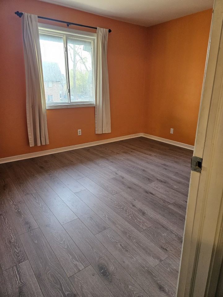 1980 Tall Oaks Dr #2B - Photo 7 of 11