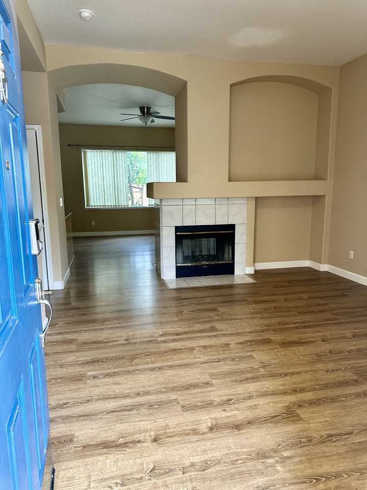 201 Summer Grove Cir #NA - Photo 4 of 29