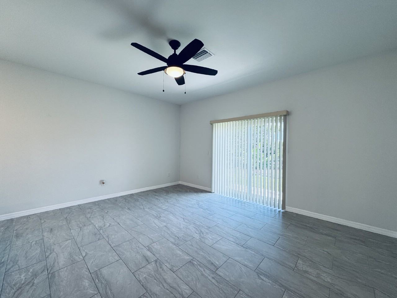 4869 30th St Sw - Photo 2 of 36