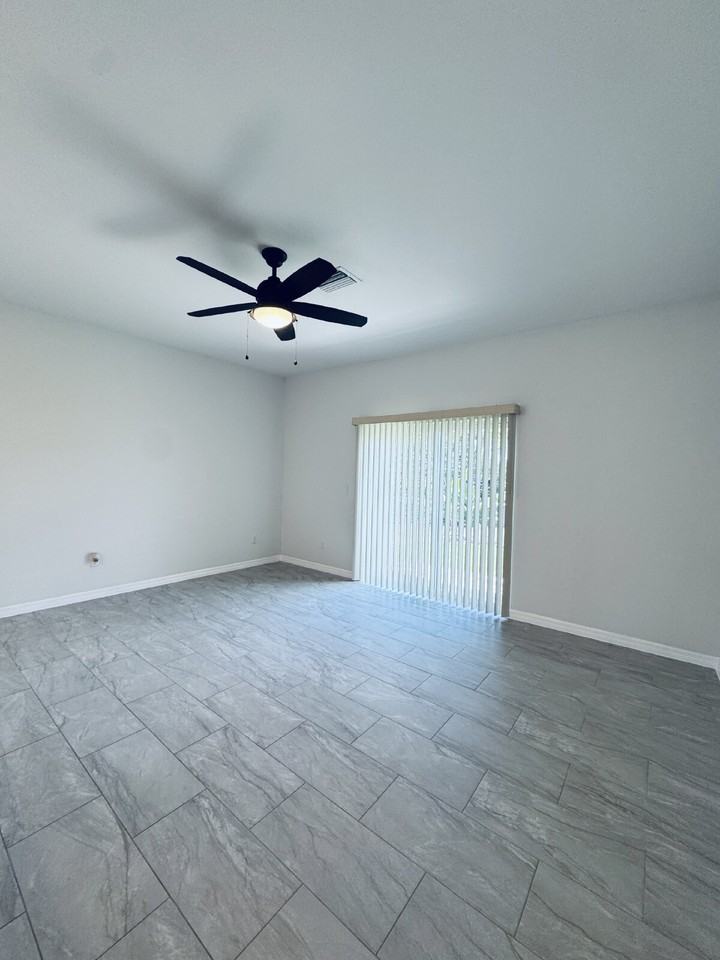 4869 30th St Sw - Photo 3 of 36