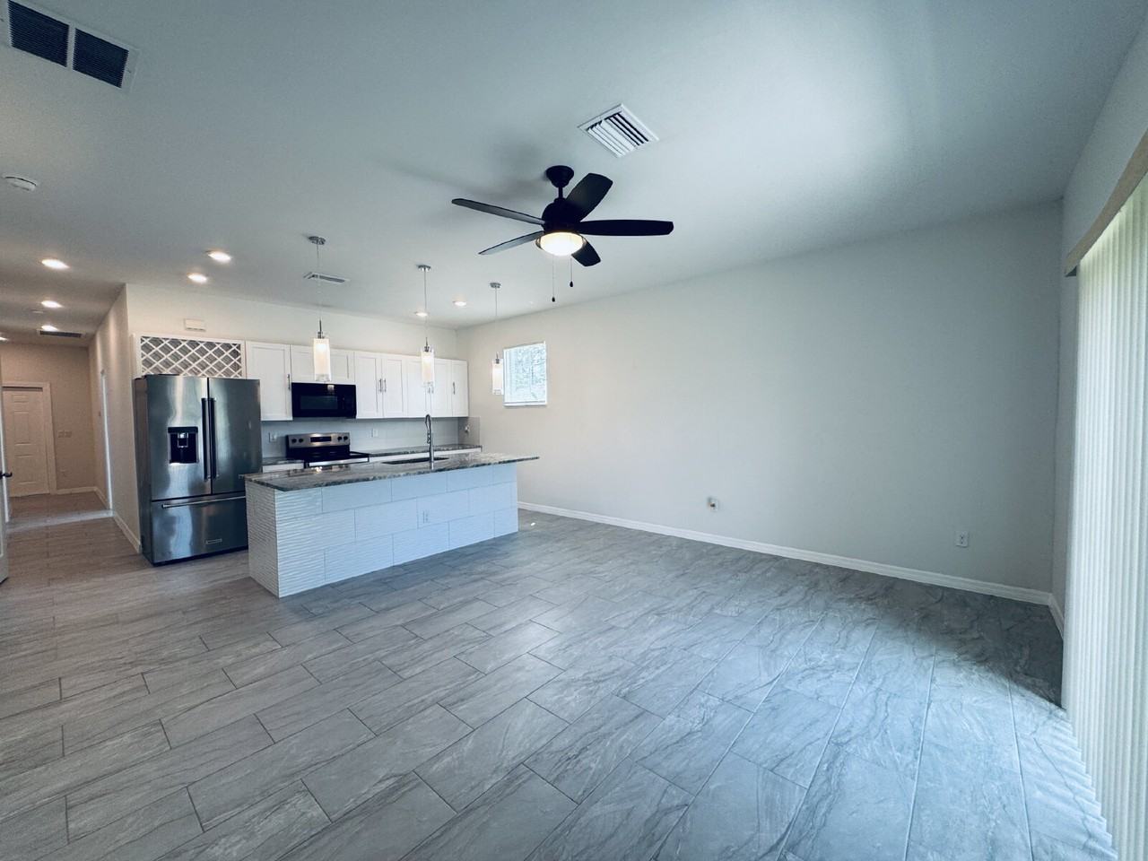 4869 30th St Sw - Photo 7 of 36