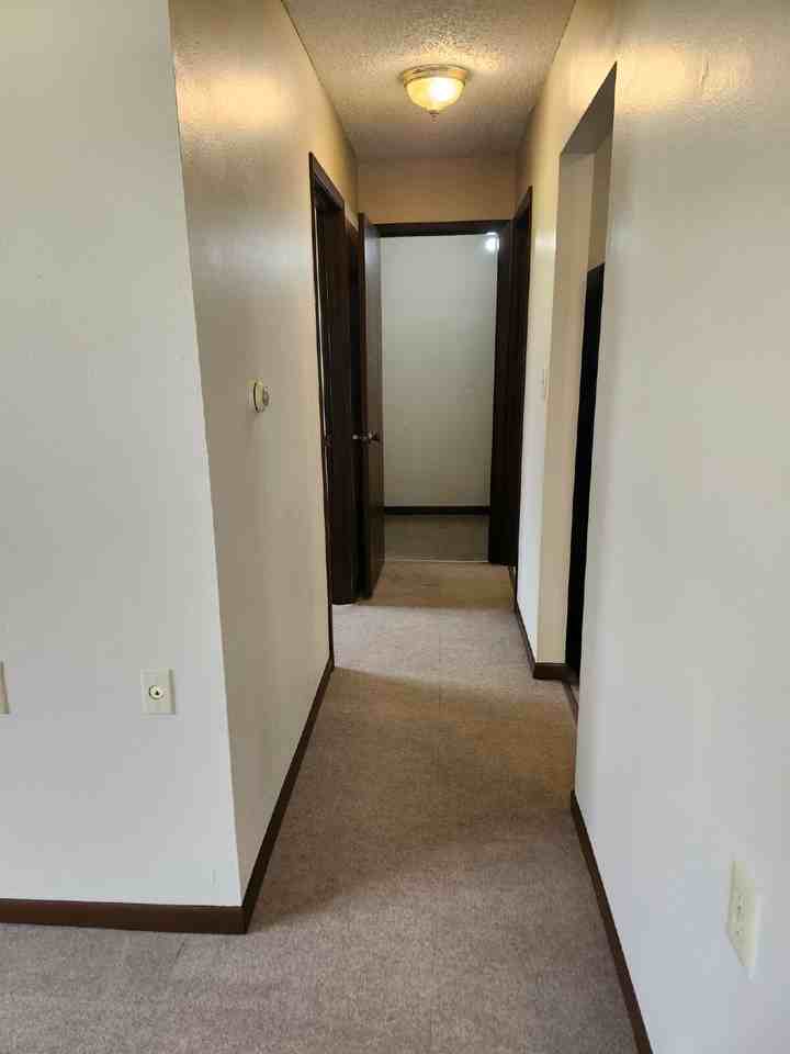 102 8th Ave Nw #02A - Photo 5 of 10