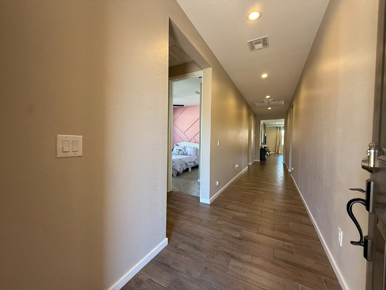 11037 W Hadley St - Photo 3 of 37
