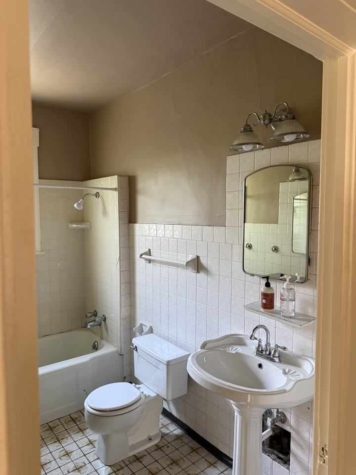848 W William St #848 - Photo 2 of 8