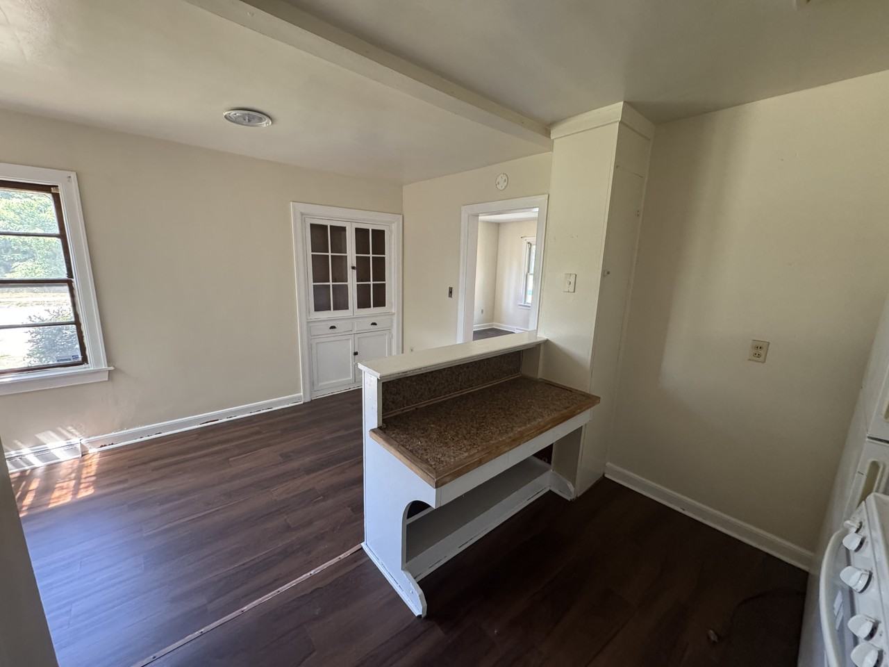 1348 28th St #NA - Photo 7 of 27