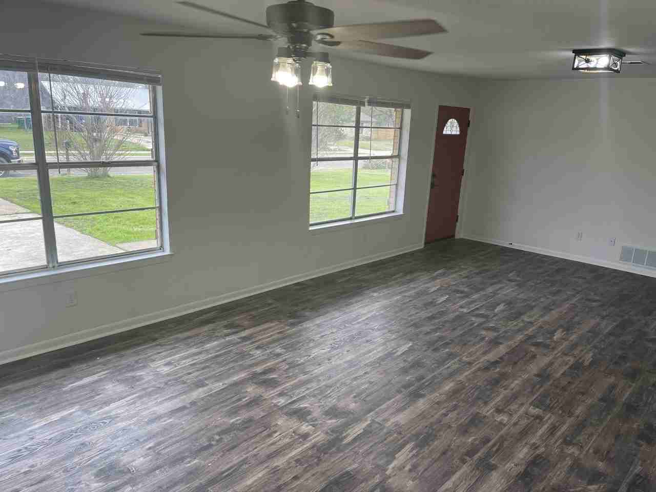 1400 Magnolia St #NA - Photo 6 of 24