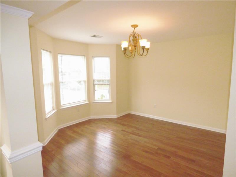 327 Enclave Ln - Photo 3 of 10