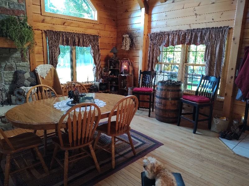 818 Fischer Rd - Photo 4 of 9