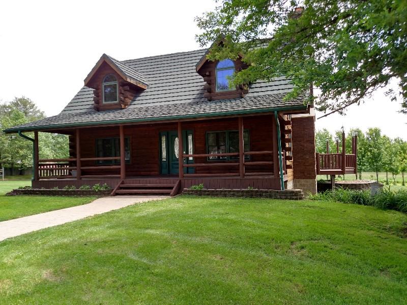 818 Fischer Rd - Photo 7 of 9