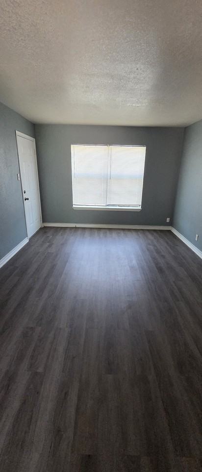 906 Sissom Rd #1 - Photo 3 of 11