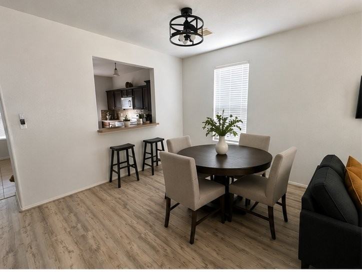 16818 Mammoth Springs Dr - Photo 3 of 11