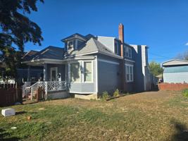 featured image of 304 S Anderson St