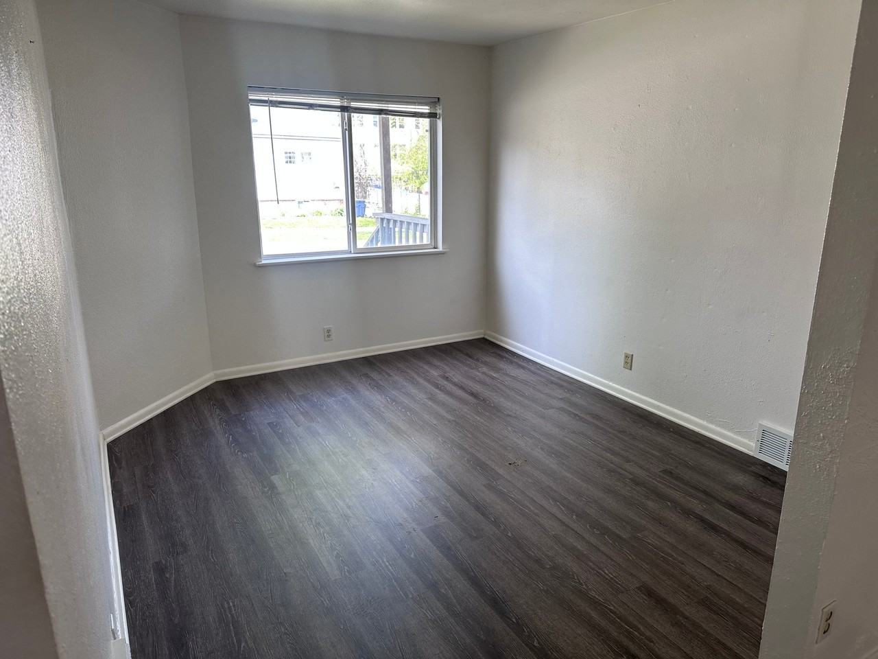 1602 N Humboldt Ave #1602 - Photo 4 of 10