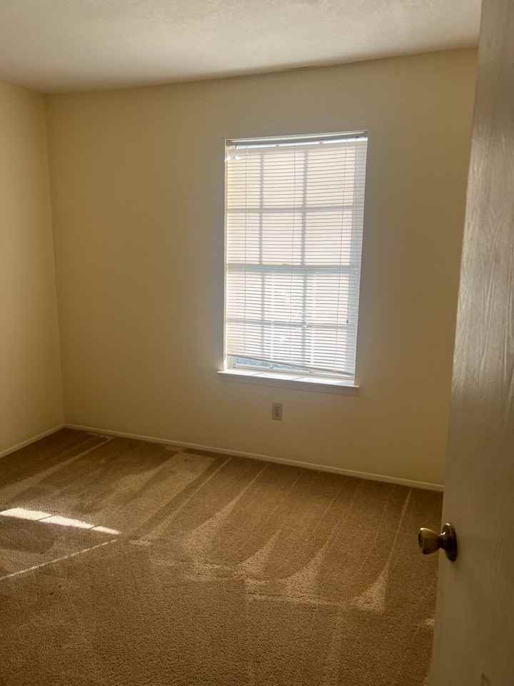 4502 Hunt Cir #A - Photo 7 of 12