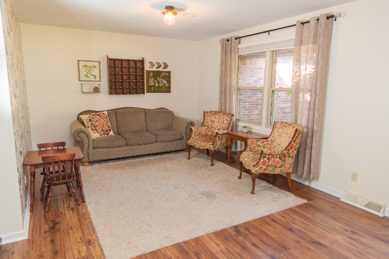 8129 Warbler Way - Photo 4 of 20
