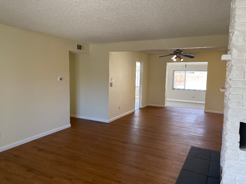 1059 Racine St - Photo 3 of 18