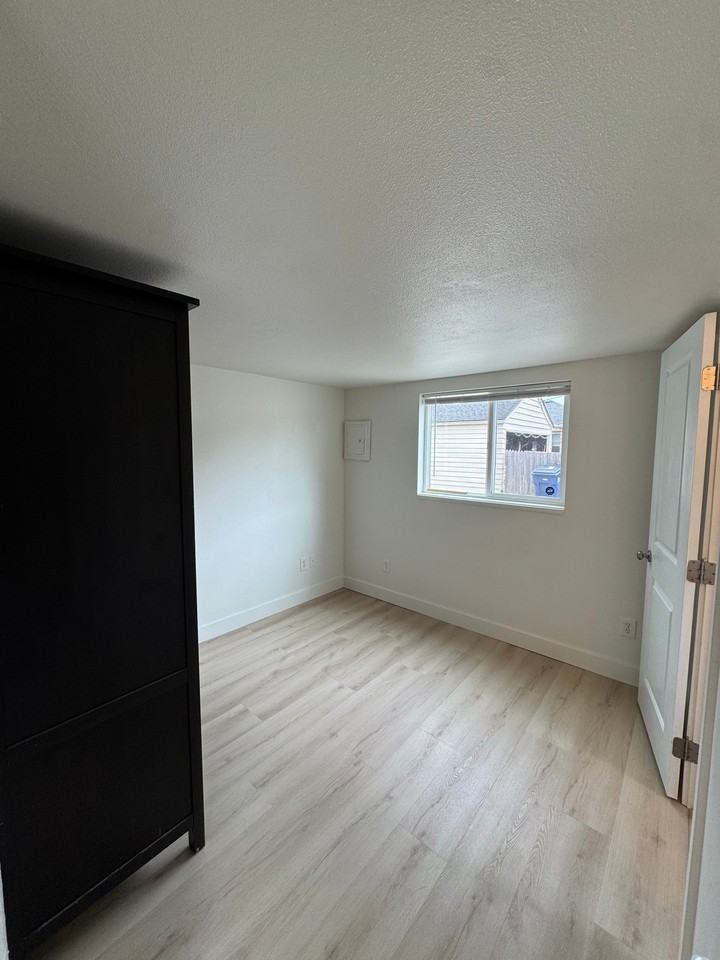 2127 Wells St #DADU - Photo 4 of 8