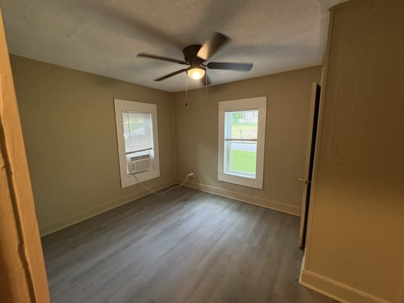 711 Grandview Ave #A - Photo 5 of 12